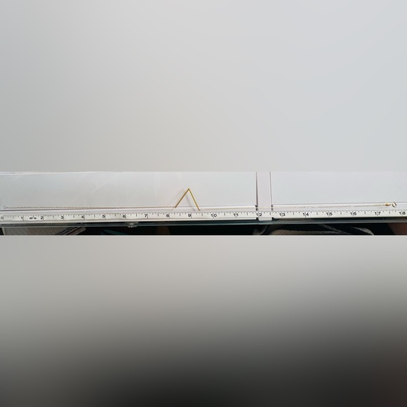 Dainty V Necklace  💛 Real 18 Karat Solid Gold Jewelry 💛 - Picture 7 of 8